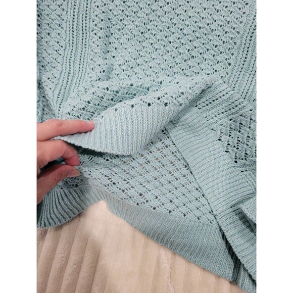 BEAUTIFUL Medium green Sweater. Knit like - Picture 9 of 10